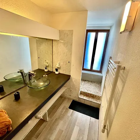 Parenthèse à Deux - T2 Cosy&calme - Patio - Terrasse - Climatisé - Proche De La Cité Médiévale Appartamento Carcassonne