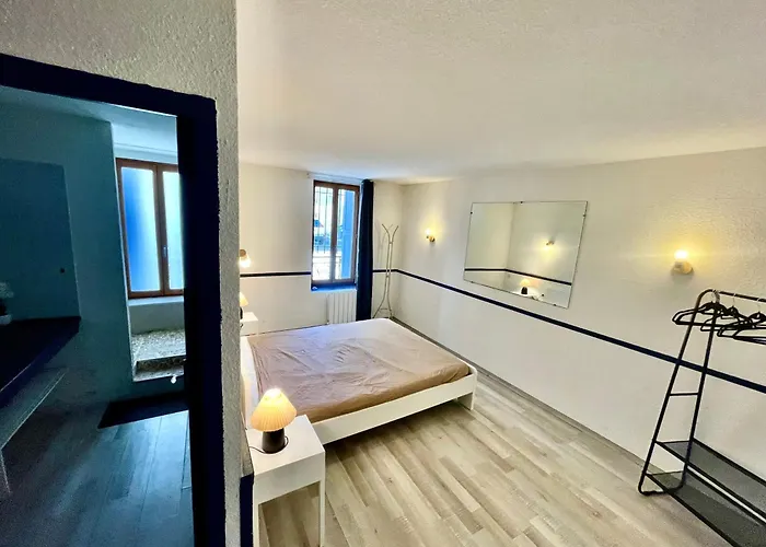 Parenthese A Deux - T2 Cosy & Calme - Patio - Terrasse - Climatise - Proche De La Cite Medievale Διαμέρισμα *